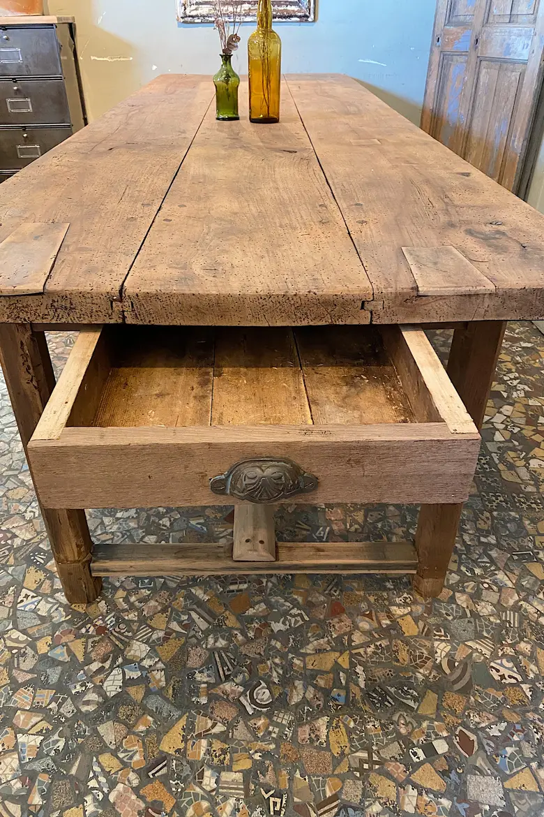 Table de ferme en noyer et chêne Début XXème