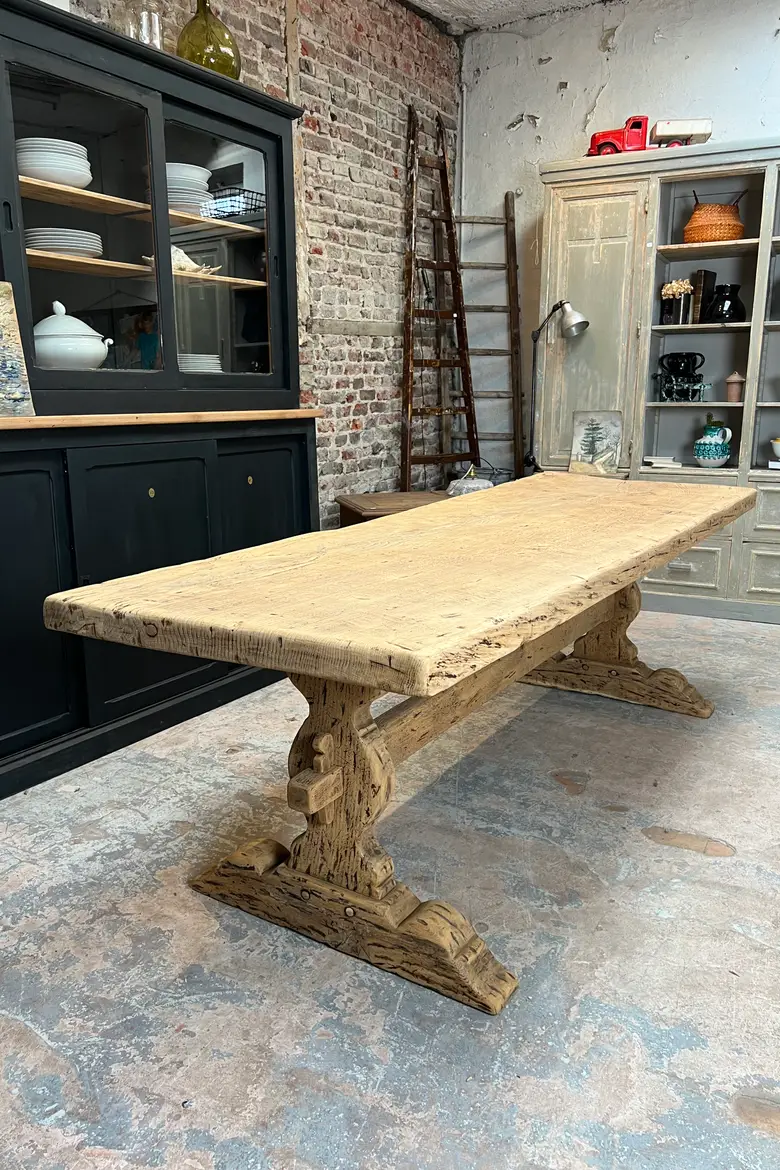Table de monastère 19ème