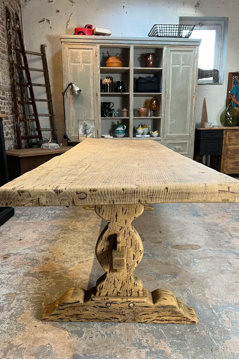 Table de monastère 19ème