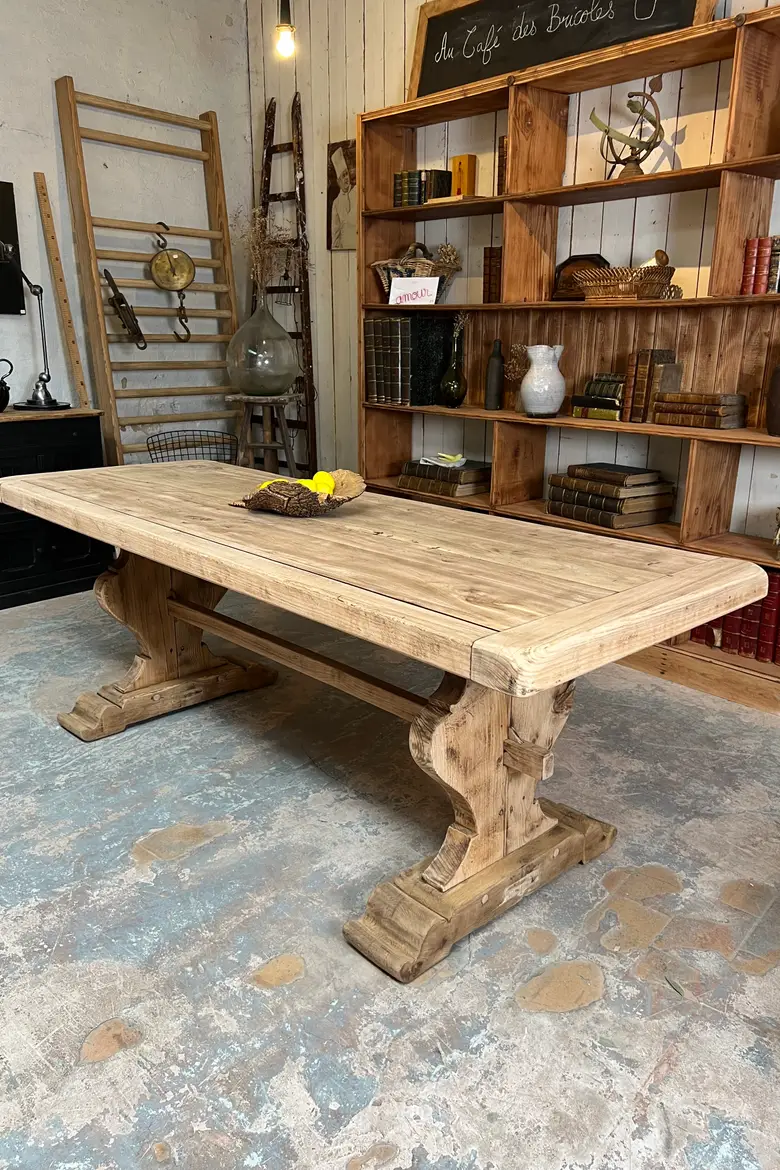 Table de monastère en chêne