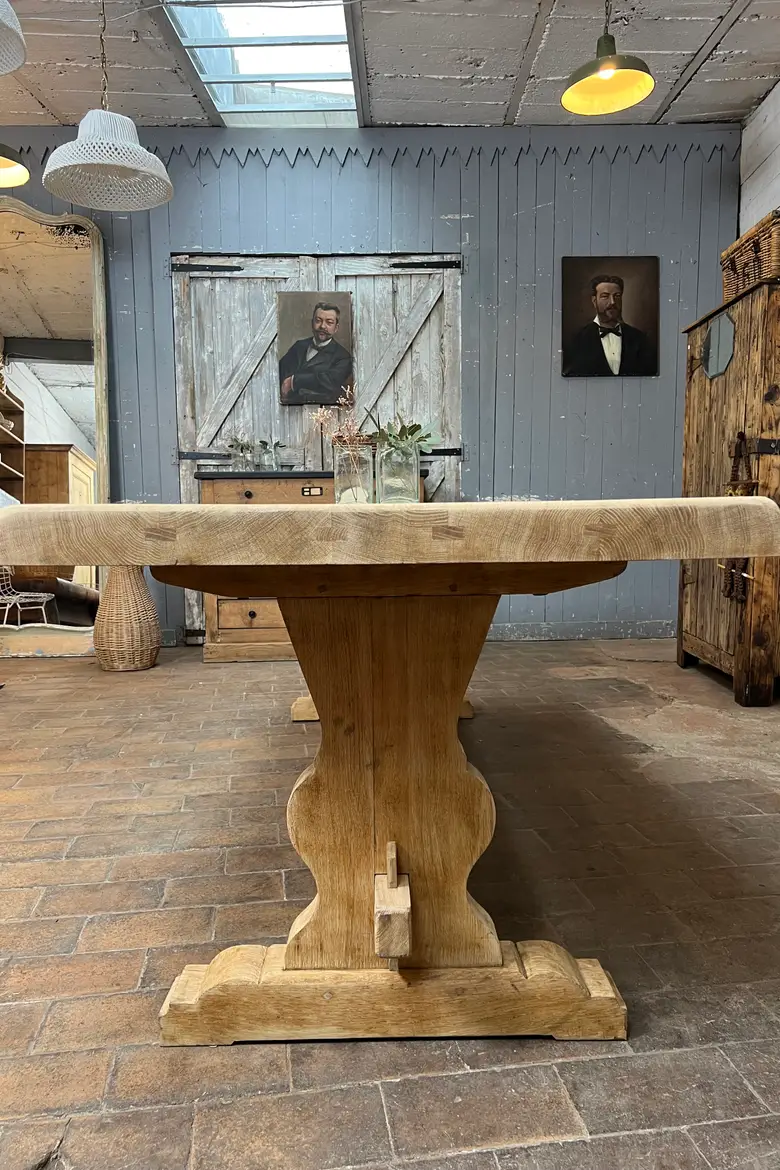 Table de monastère en chêne