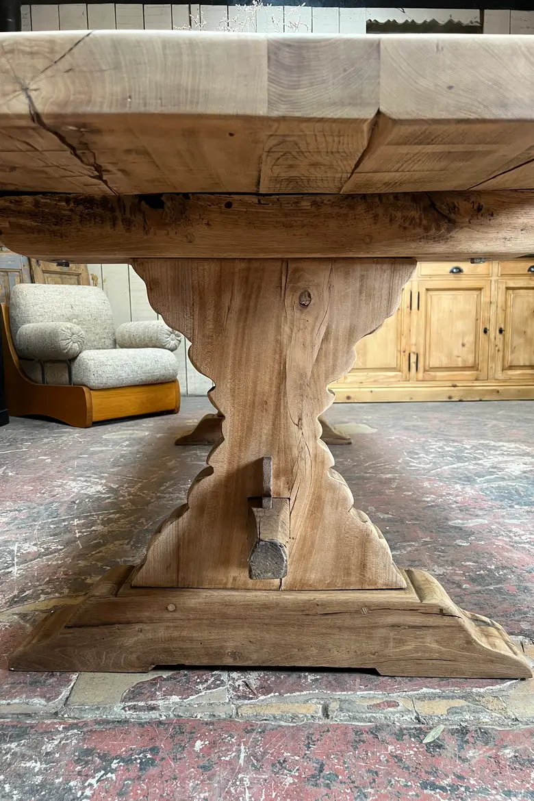 Table de monastère en chêne