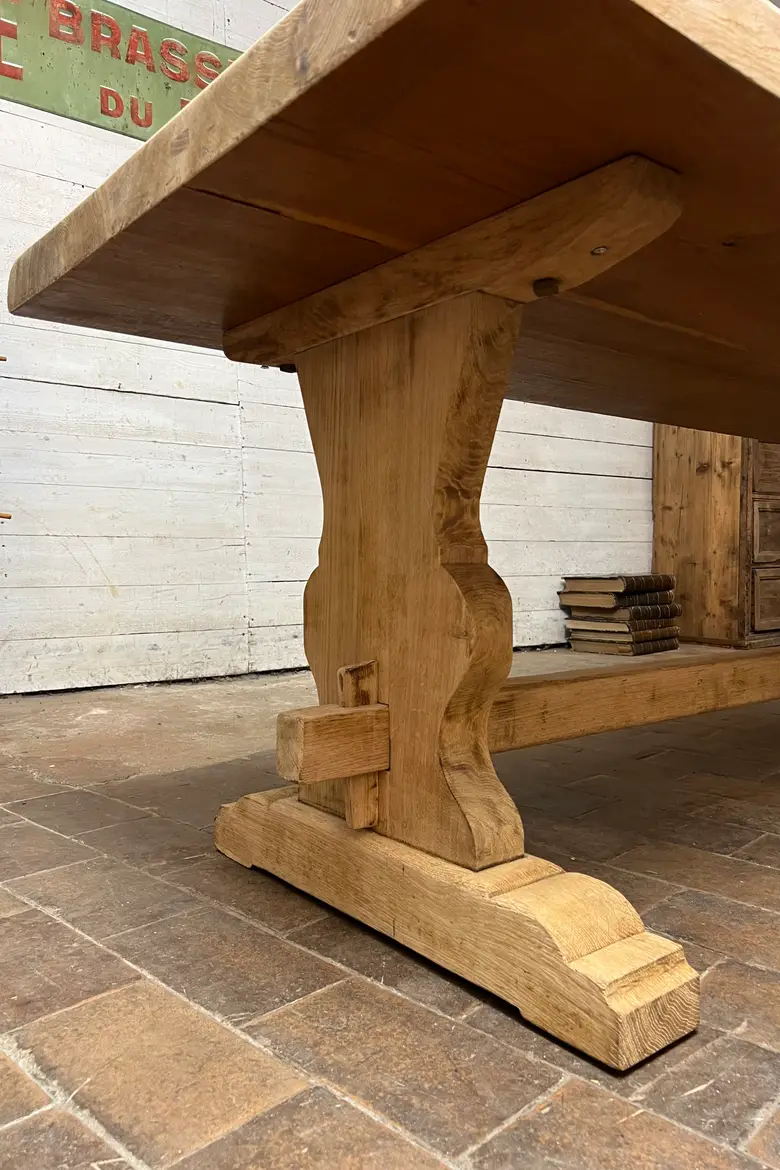 Table de monastère en chêne
