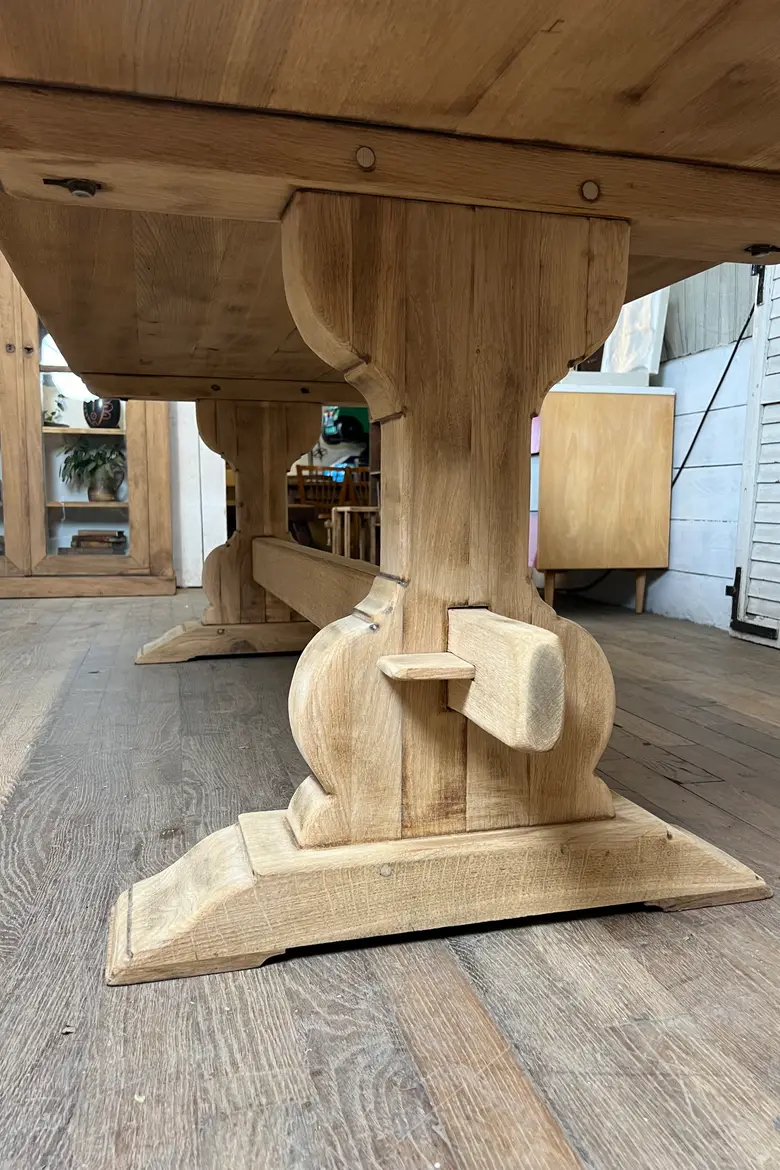 Table de monastère en chêne