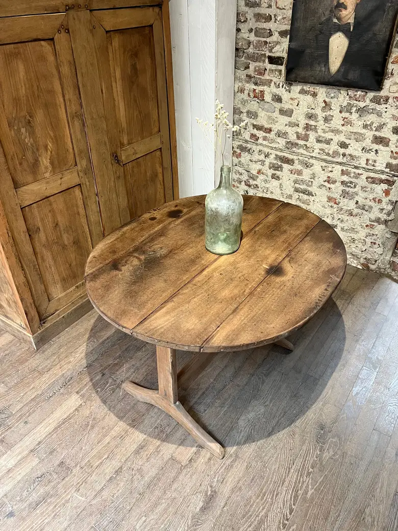 Table de vigneron en noyer Début XXème