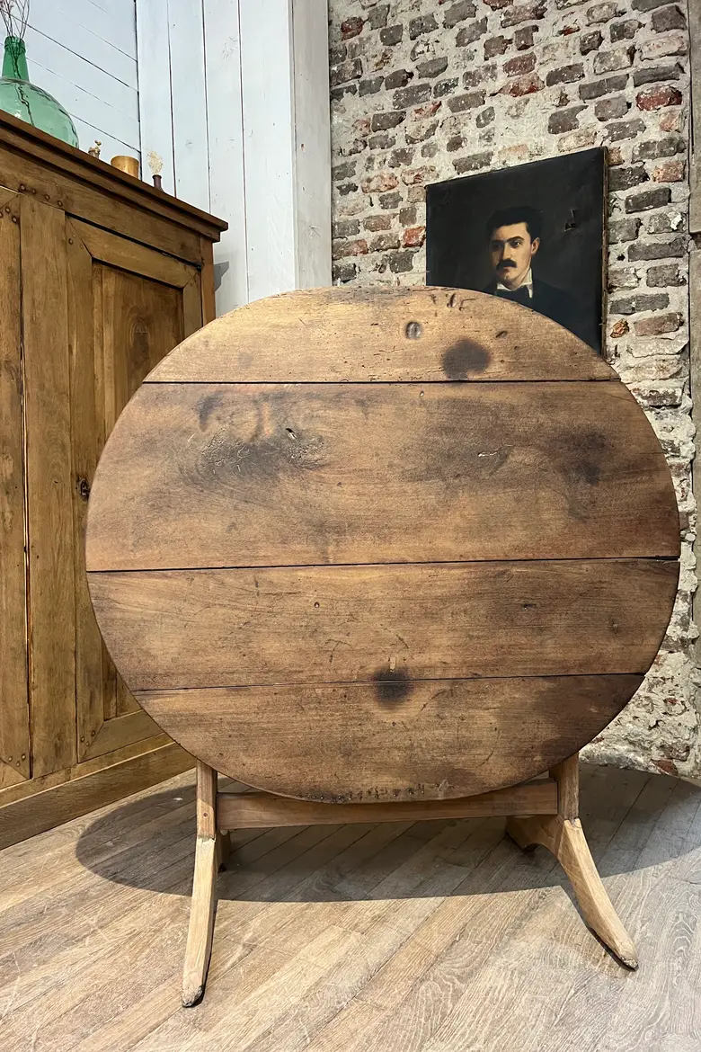 Table de vigneron en noyer Début XXème
