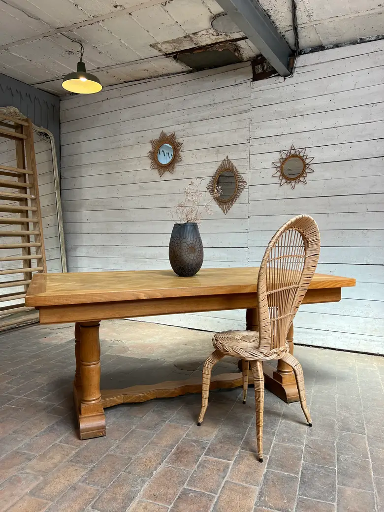 Table des années 50 en chêne – Plateau parquet Versailles