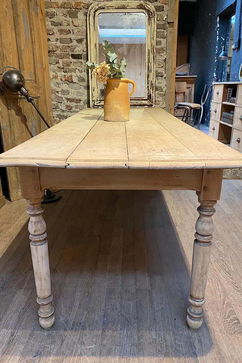 Table d’estaminet en hêtre Début XXème