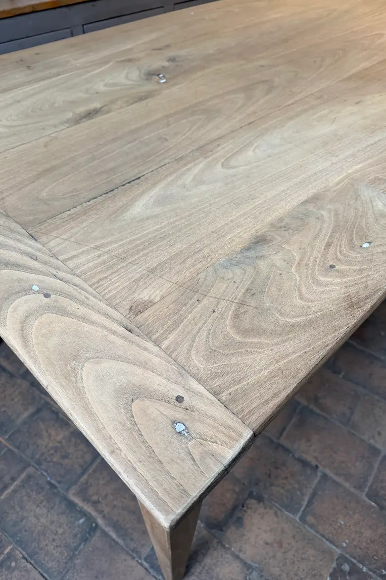 Table en châtaignier – début XXe siècle