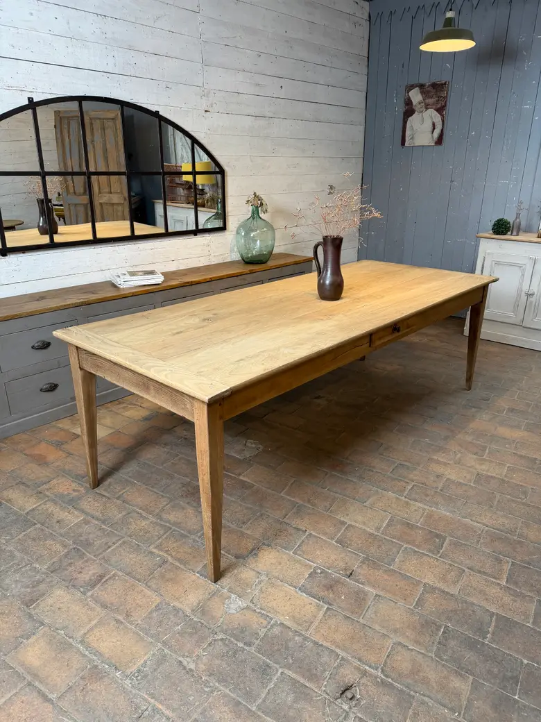 Table en châtaignier – début XXe siècle