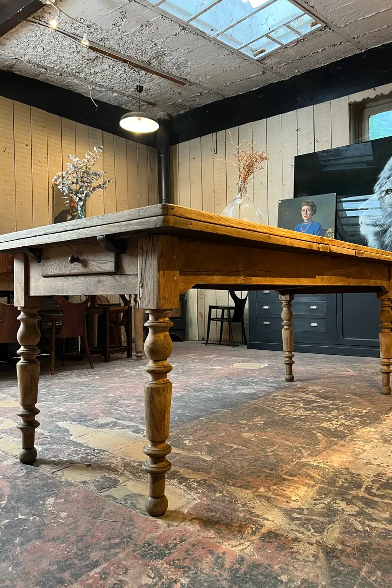 Table en chêne à rallonges Début XXème