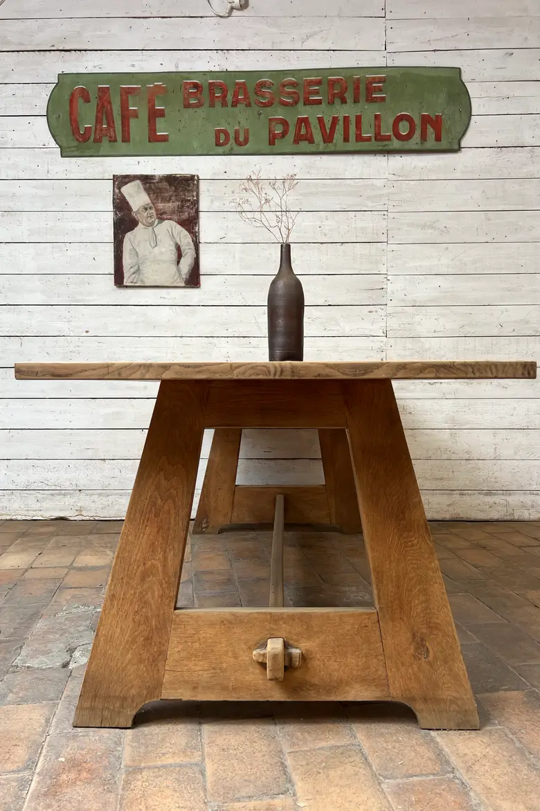 Table en chêne carrelée