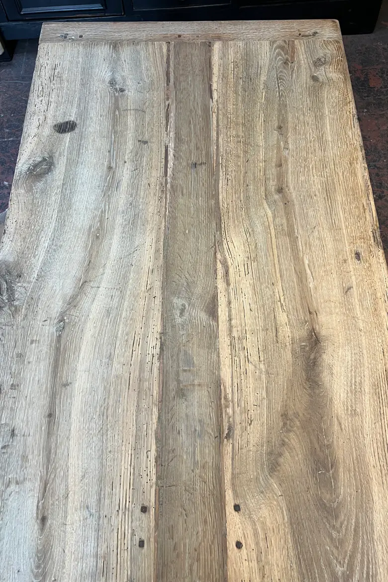 Table en chêne rustique