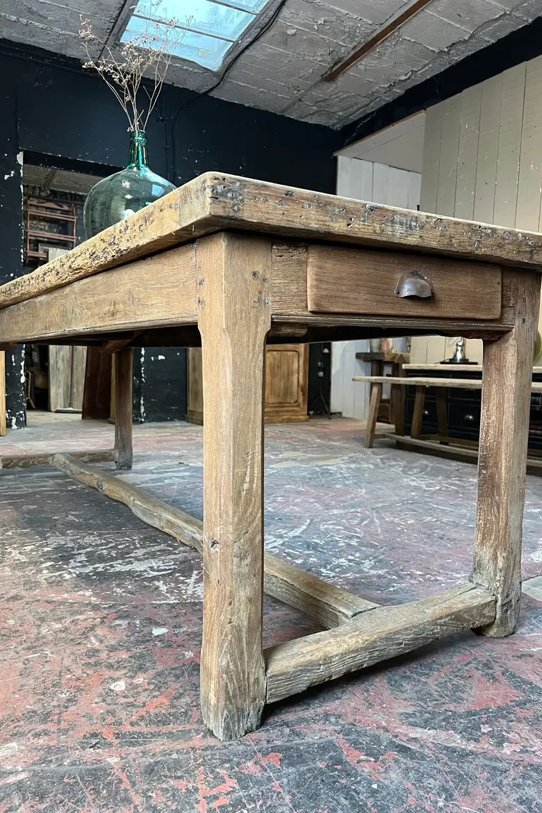 Table en chêne rustique