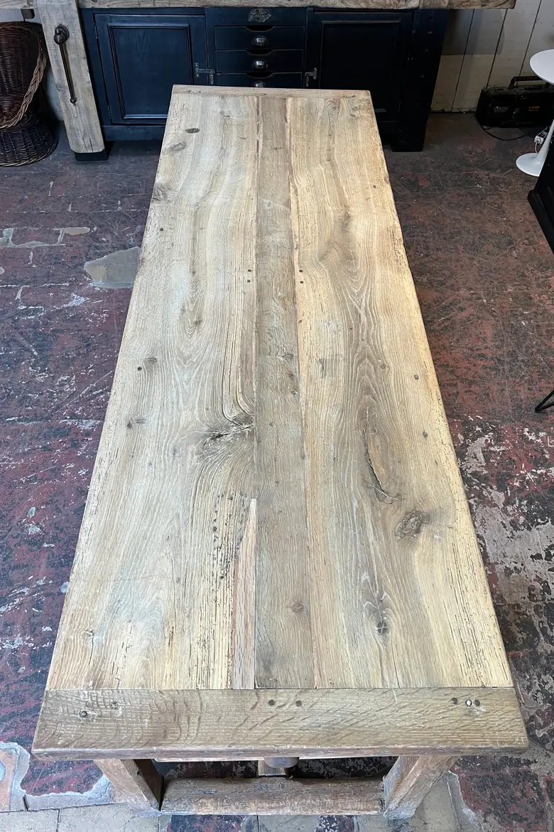 Table en chêne rustique