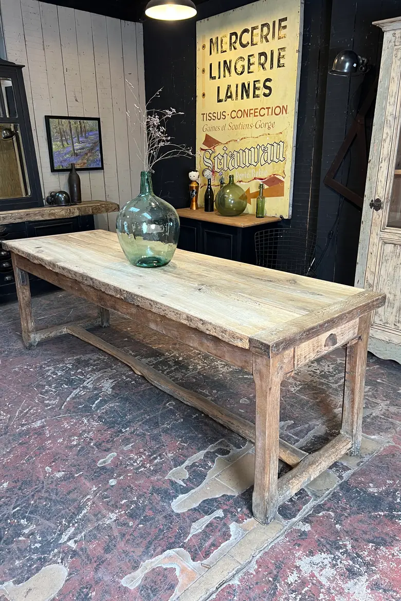 Table en chêne rustique