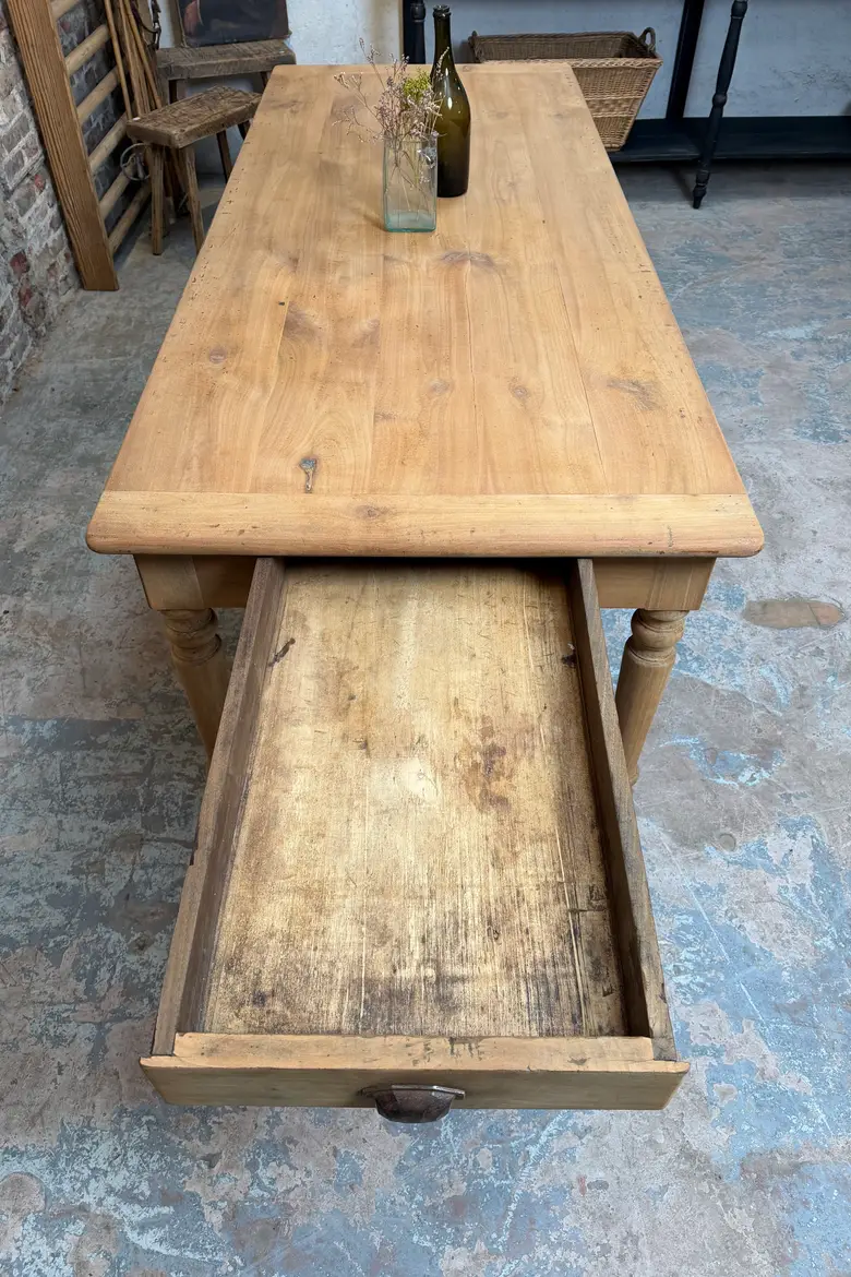 Table en merisier début XXème