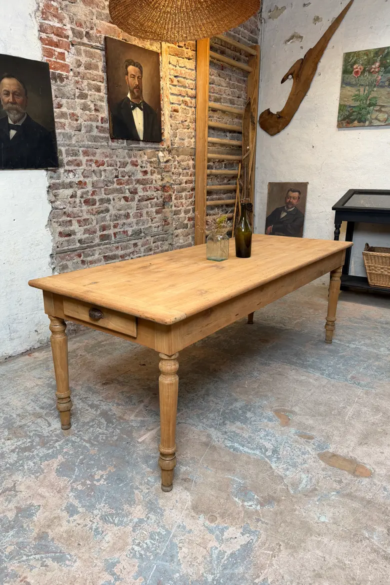 Table en merisier début XXème