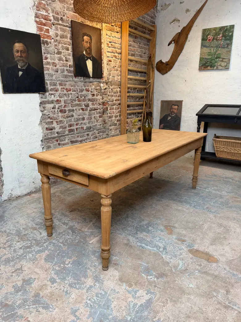 Table en merisier début XXème
