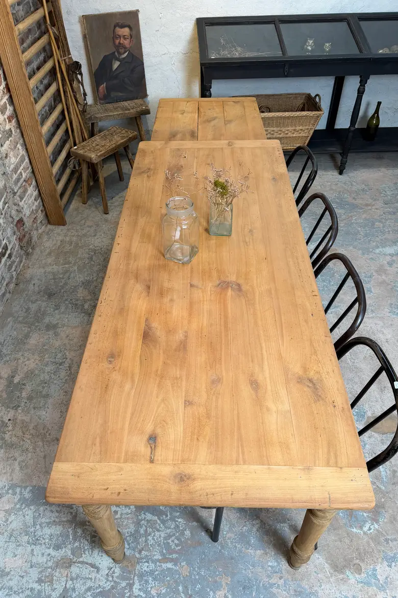 Table en merisier début XXème