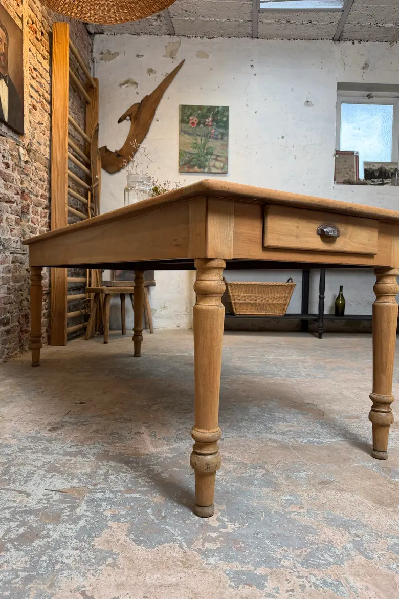 Table en merisier début XXème