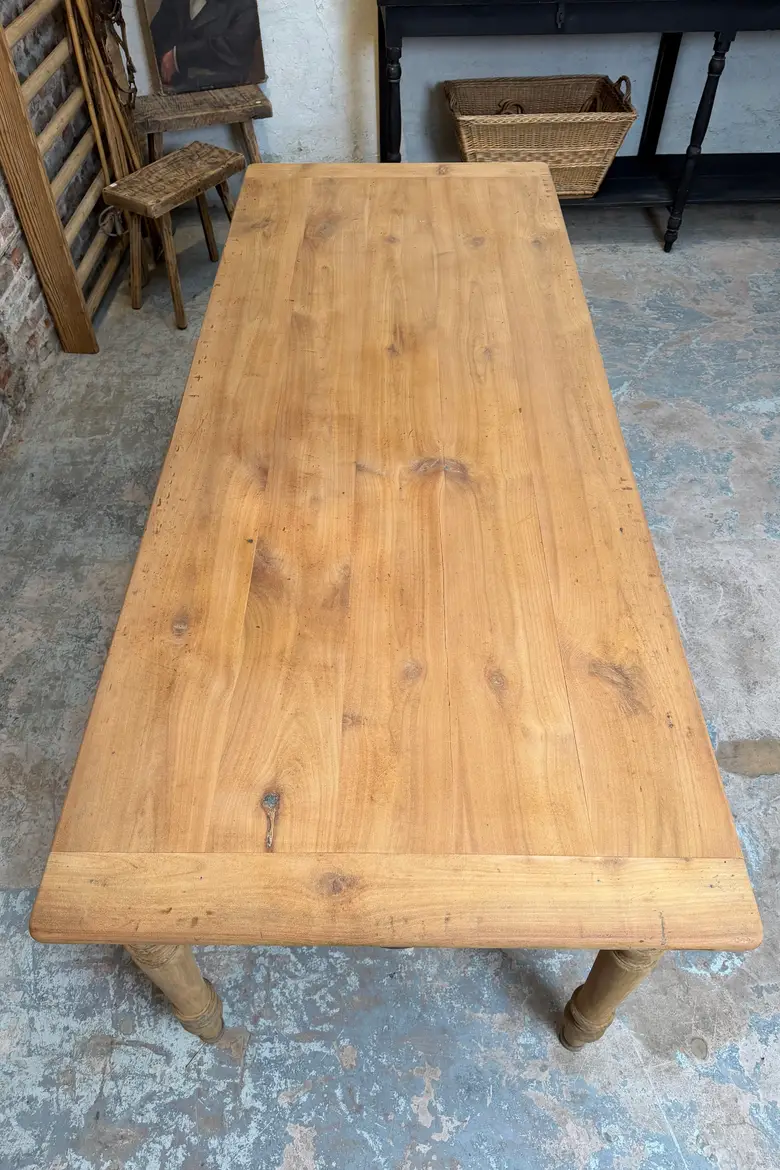 Table en merisier début XXème