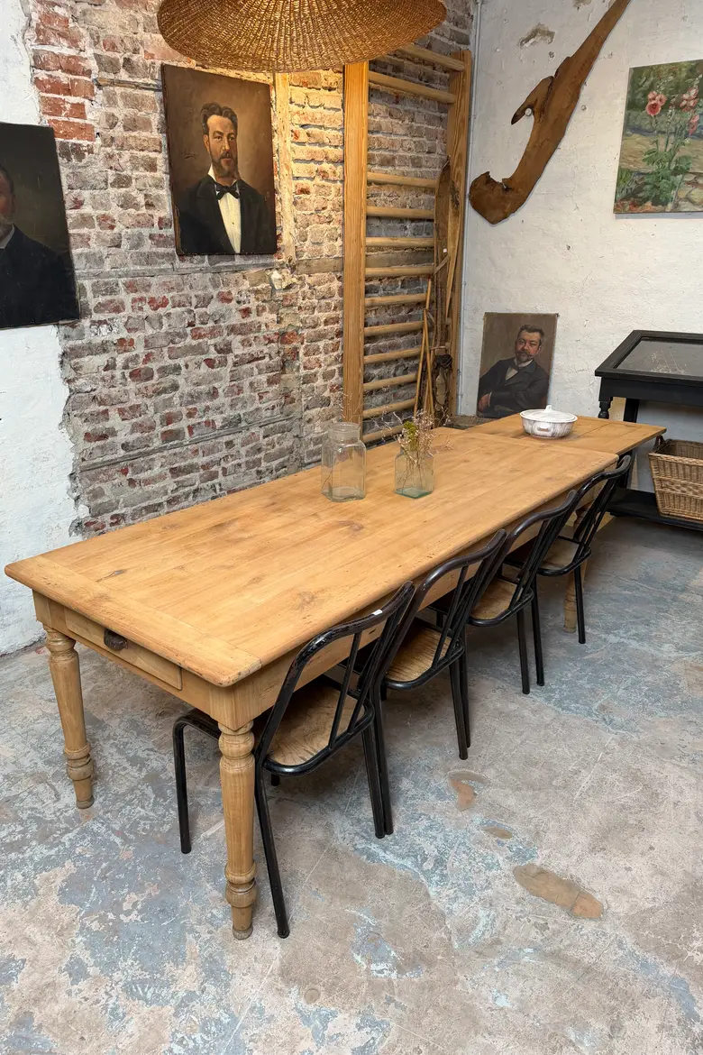 Table en merisier début XXème