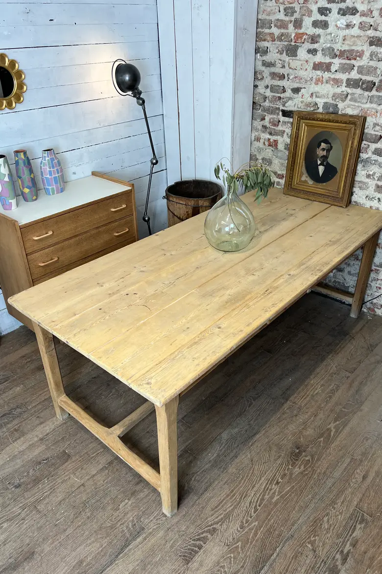 Table en sapin et chêne