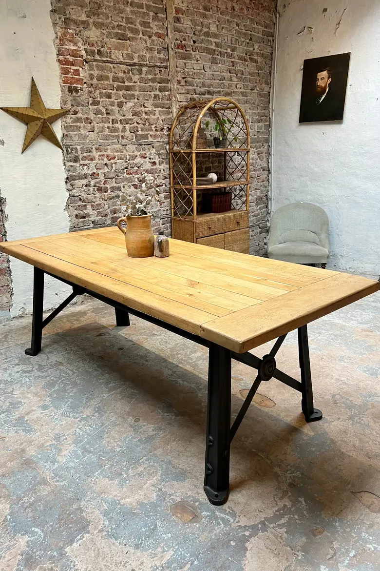 Table industrielle métal et bois