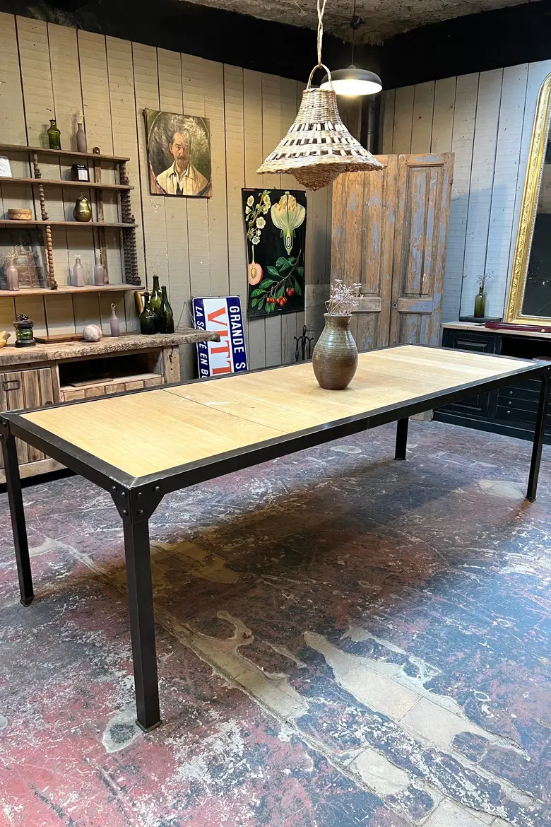 Table industrielle métal et bois