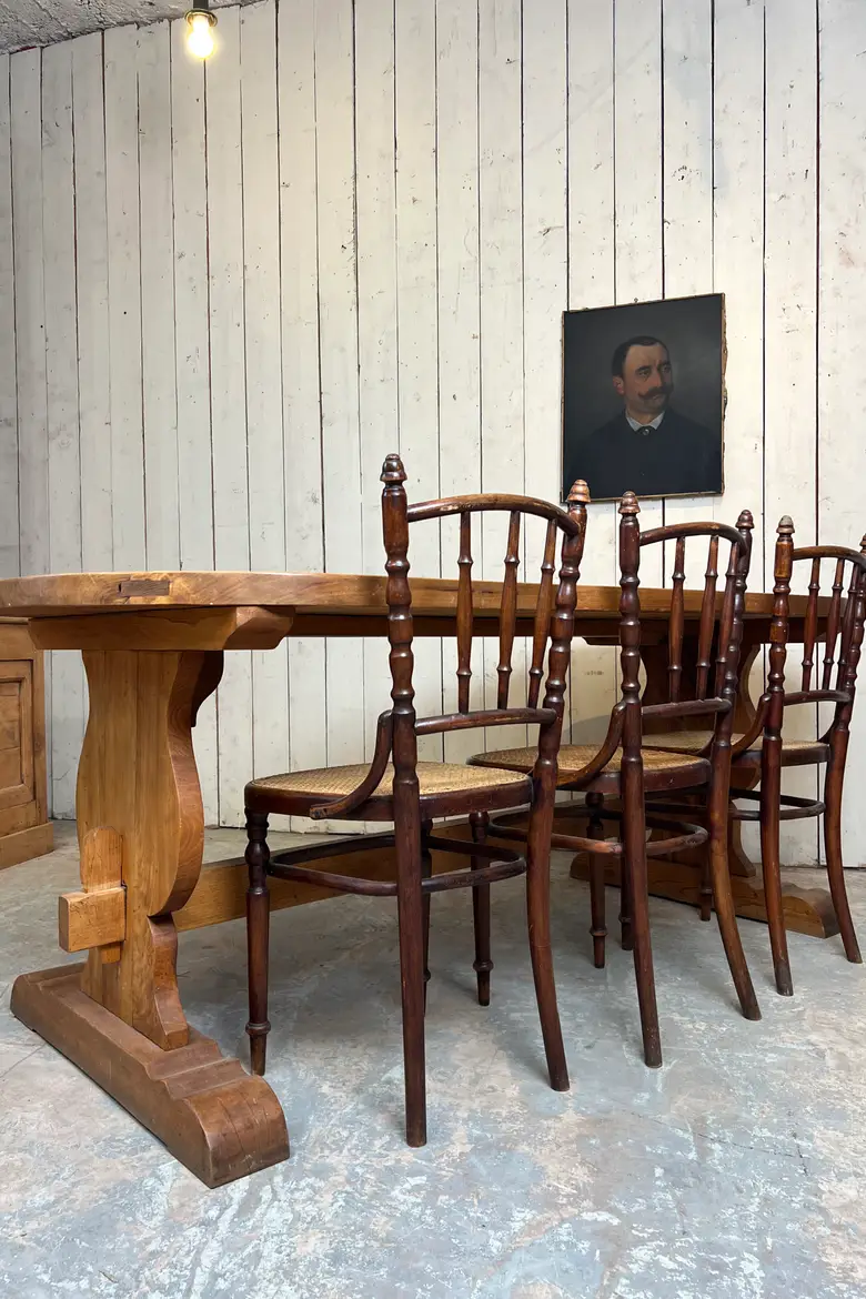 Table monastère ovale en chêne