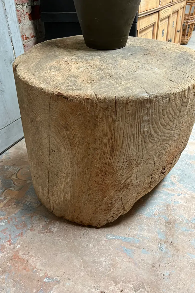 Table ou tabouret primitif Début XXème