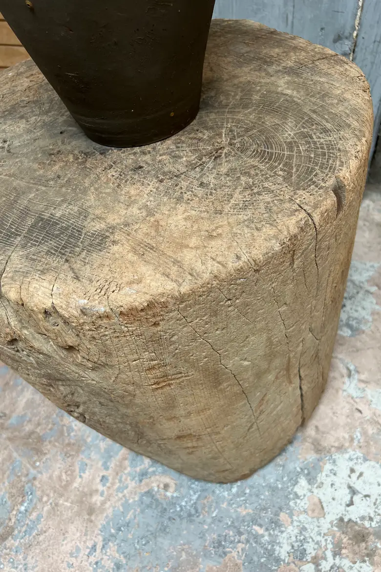 Table ou tabouret primitif Début XXème