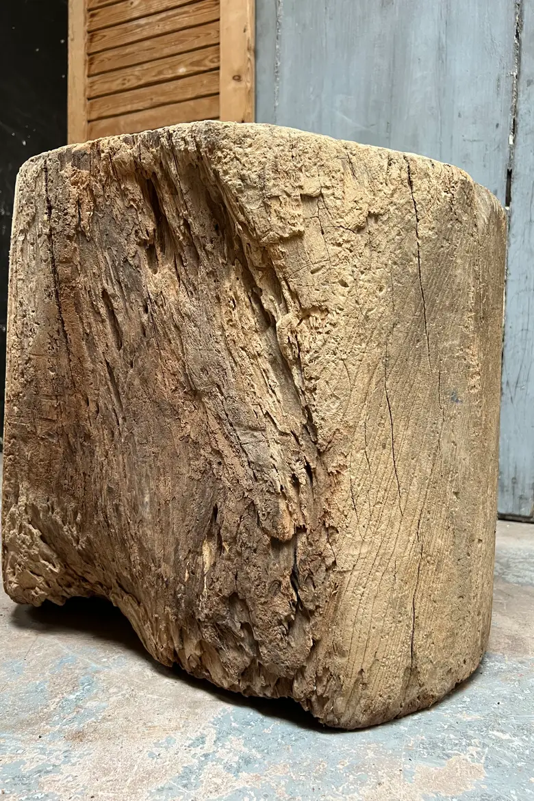 Table ou tabouret primitif Début XXème