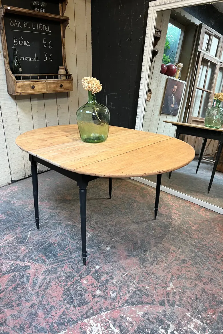 Table ovale à rabats 1920