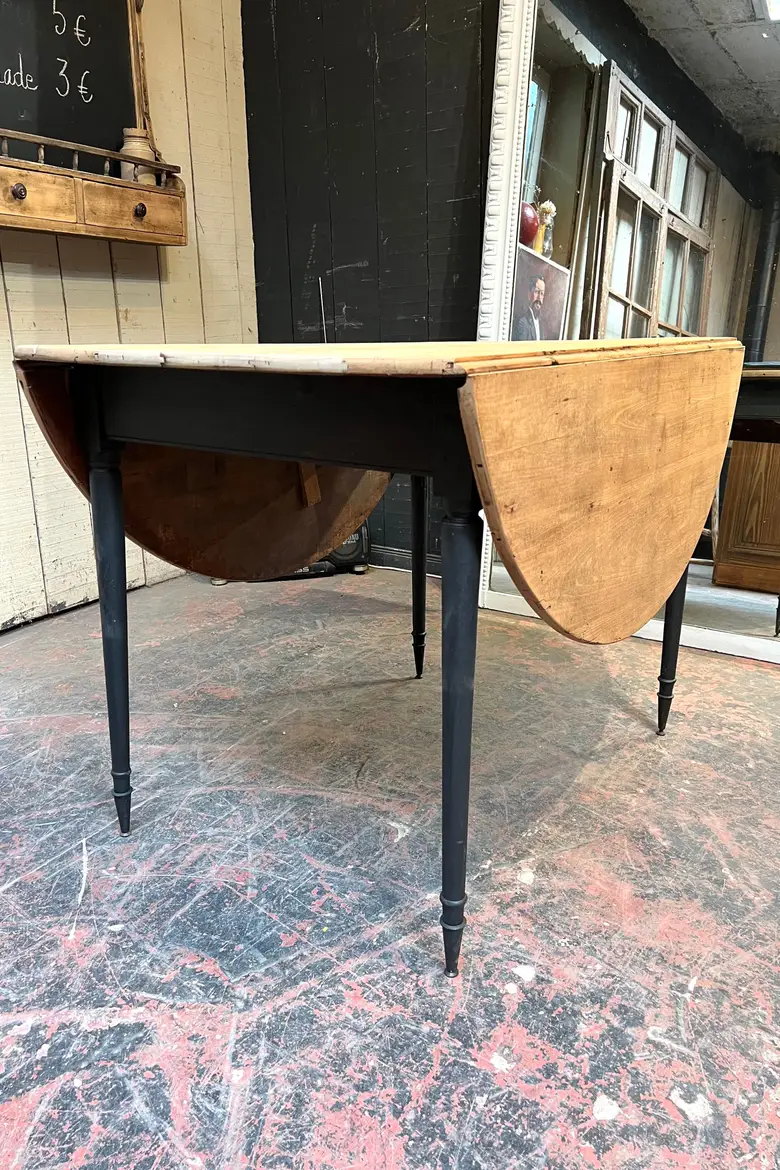 Table ovale à rabats 1920