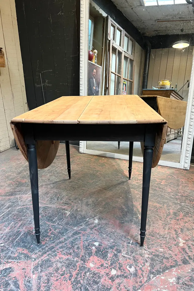 Table ovale à rabats 1920