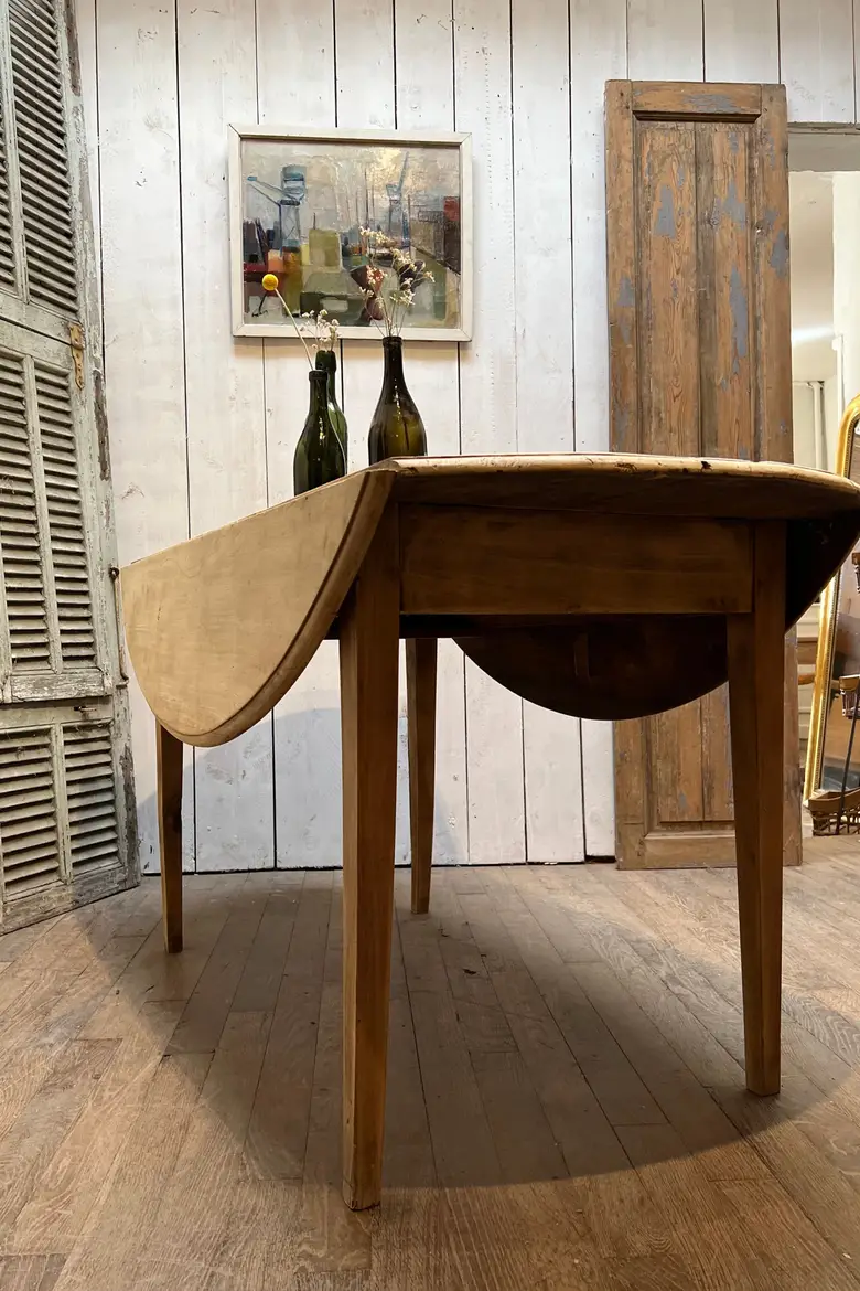 Table ovale à rabats1920