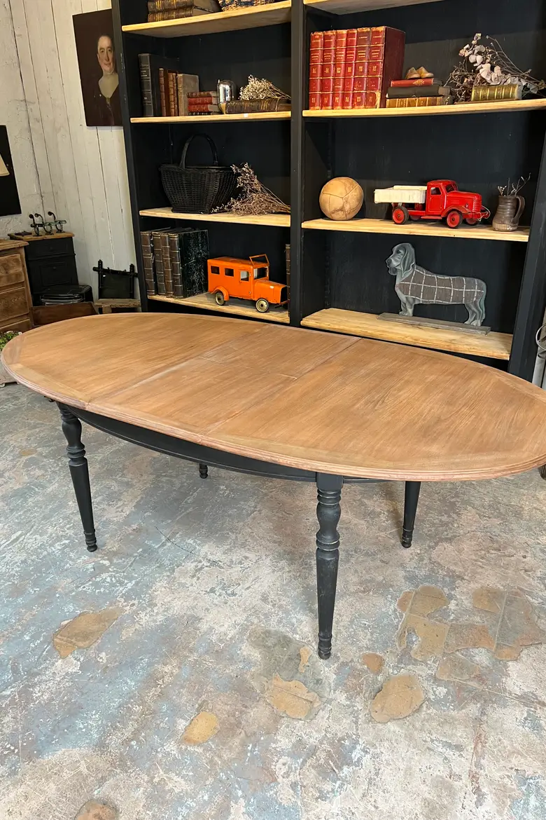Table ovale à rallonge