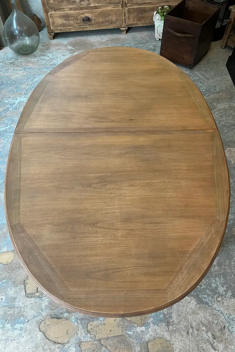 Table ovale à rallonge