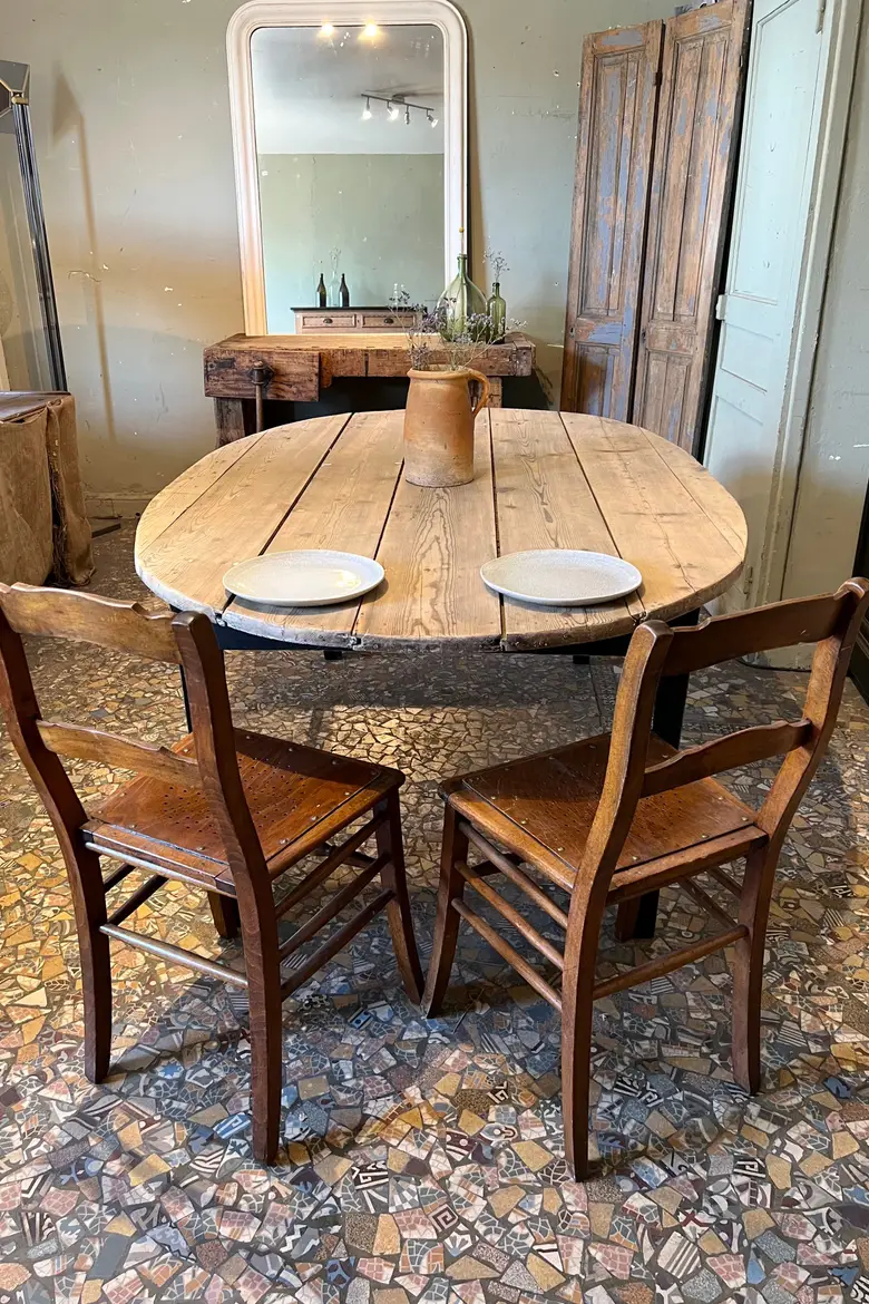 Table ovale en sapin Début XXème
