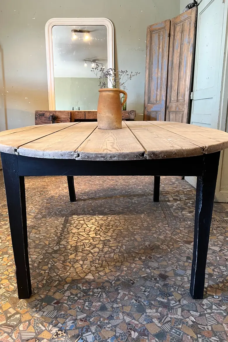 Table ovale en sapin Début XXème