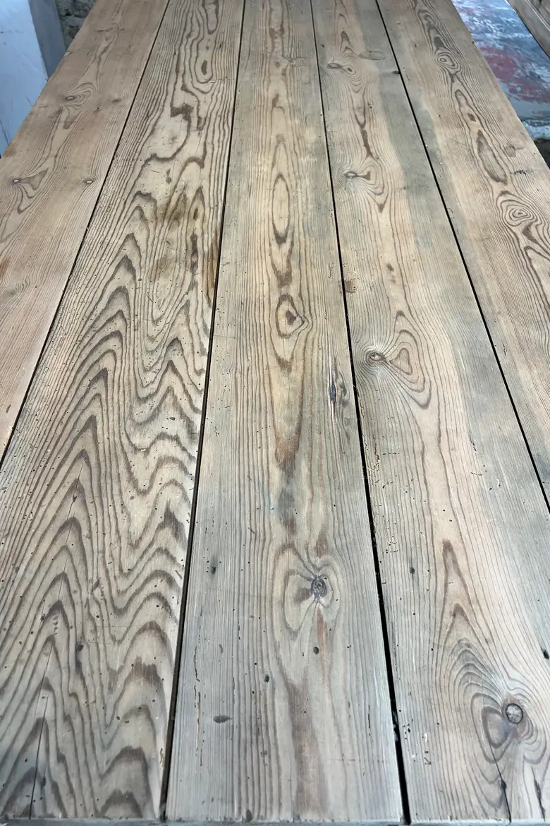 Table pliante en sapin