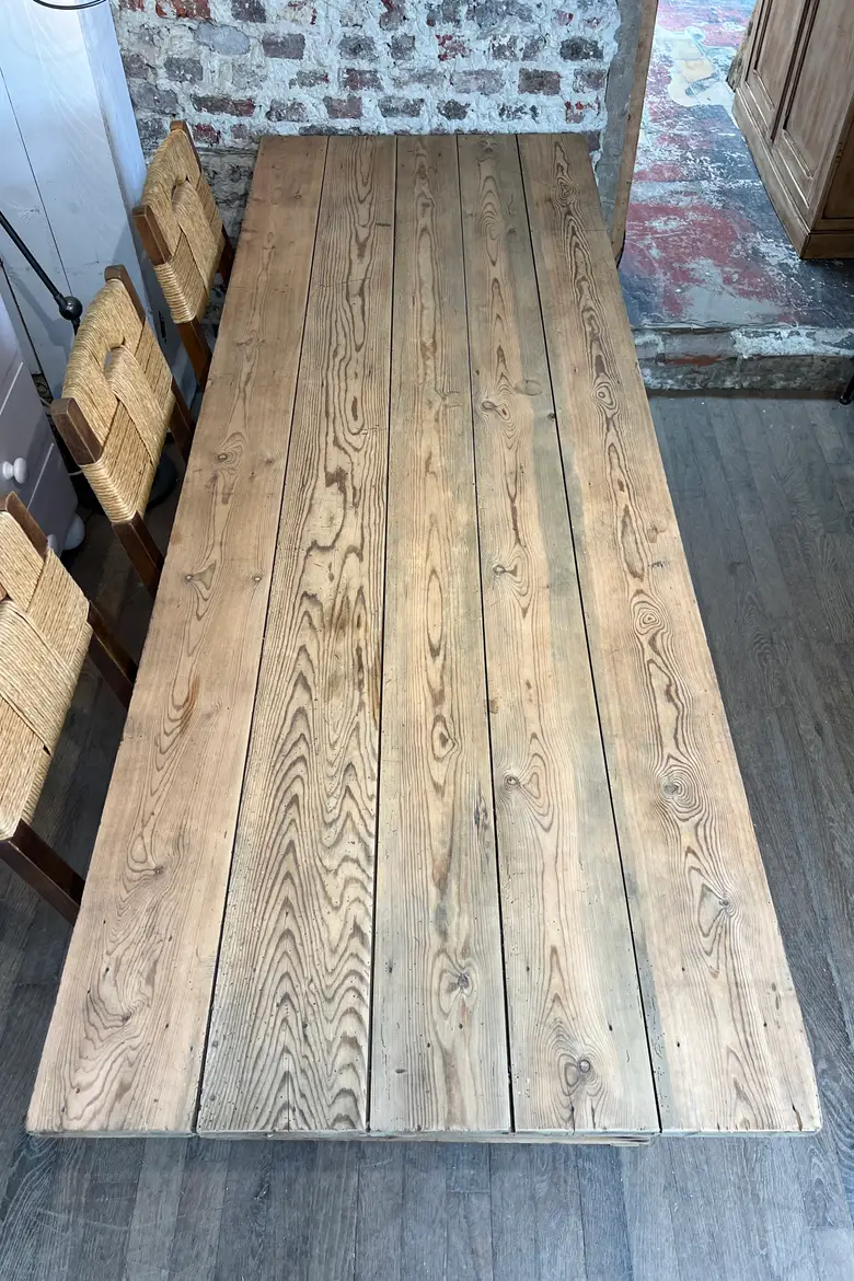 Table pliante en sapin