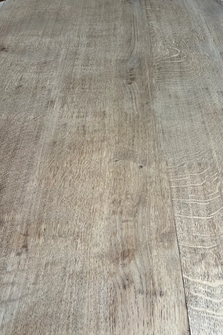 Table ronde en chêne