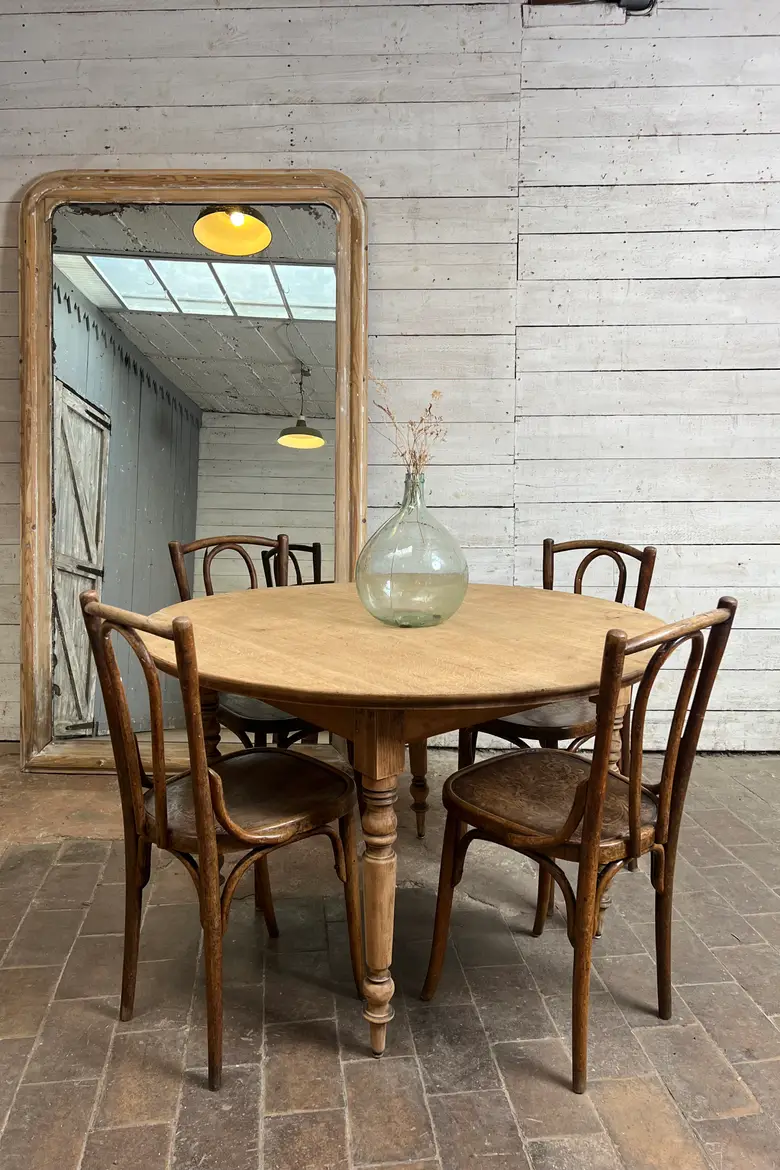 Table ronde en chêne