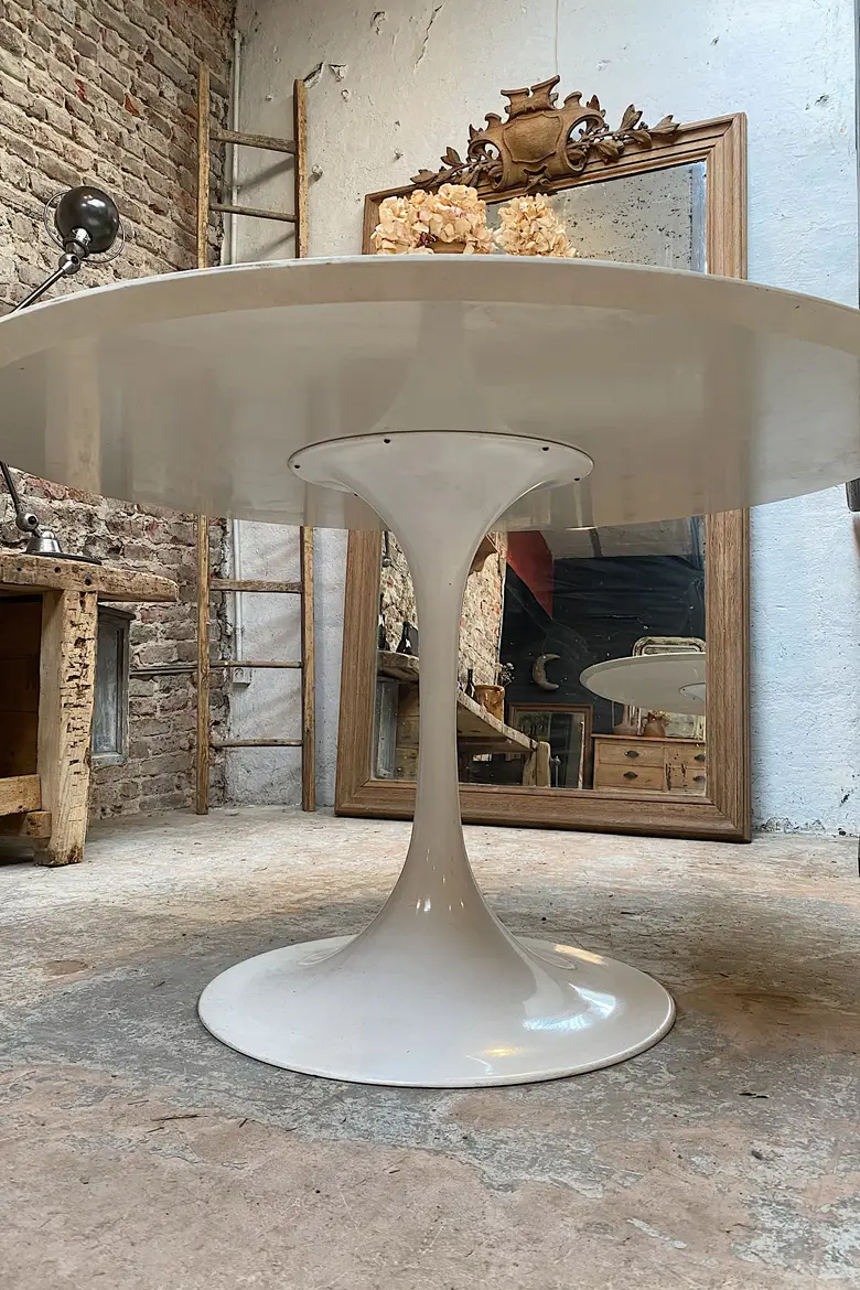 Table Tulip Eero Saarinen  Années 60