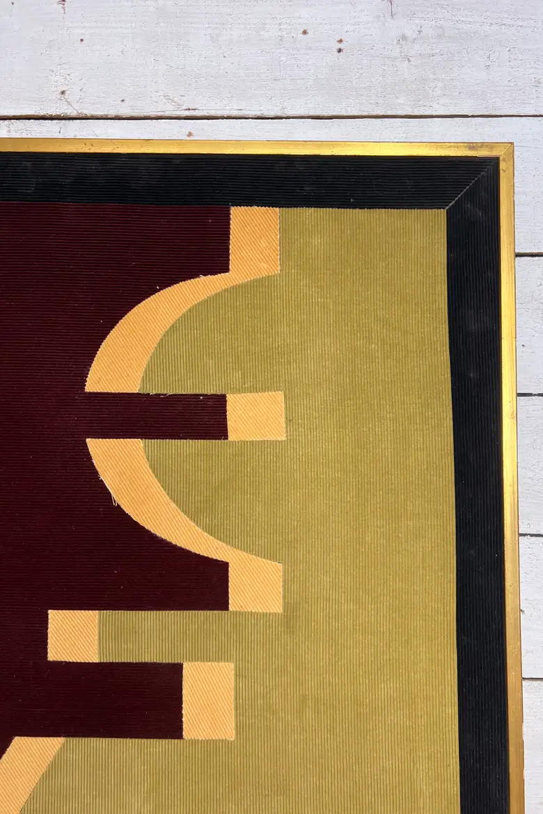 Tableau géométrique en collage textile – Louis Stanbury, années 1970