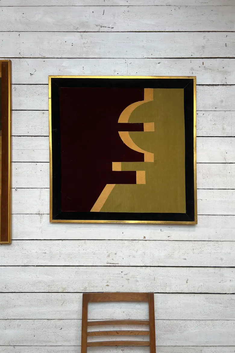 Tableau géométrique en collage textile – Louis Stanbury, années 1970
