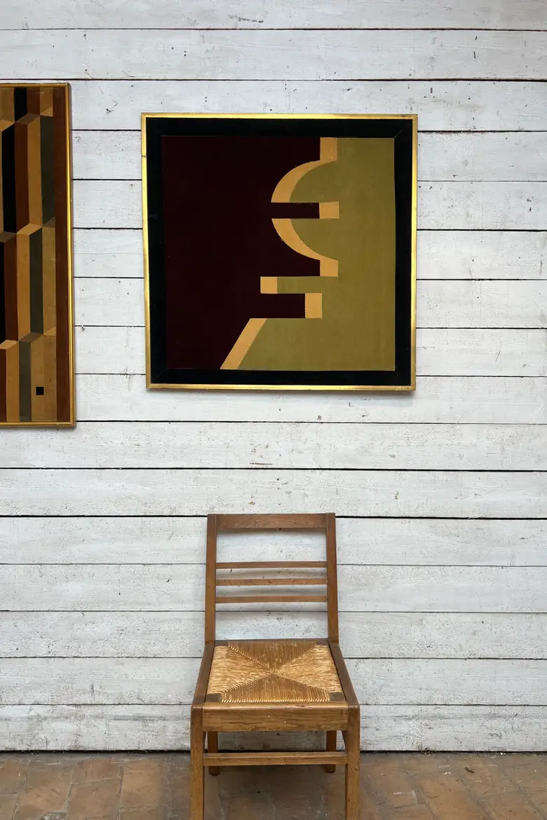 Tableau géométrique en collage textile – Louis Stanbury, années 1970